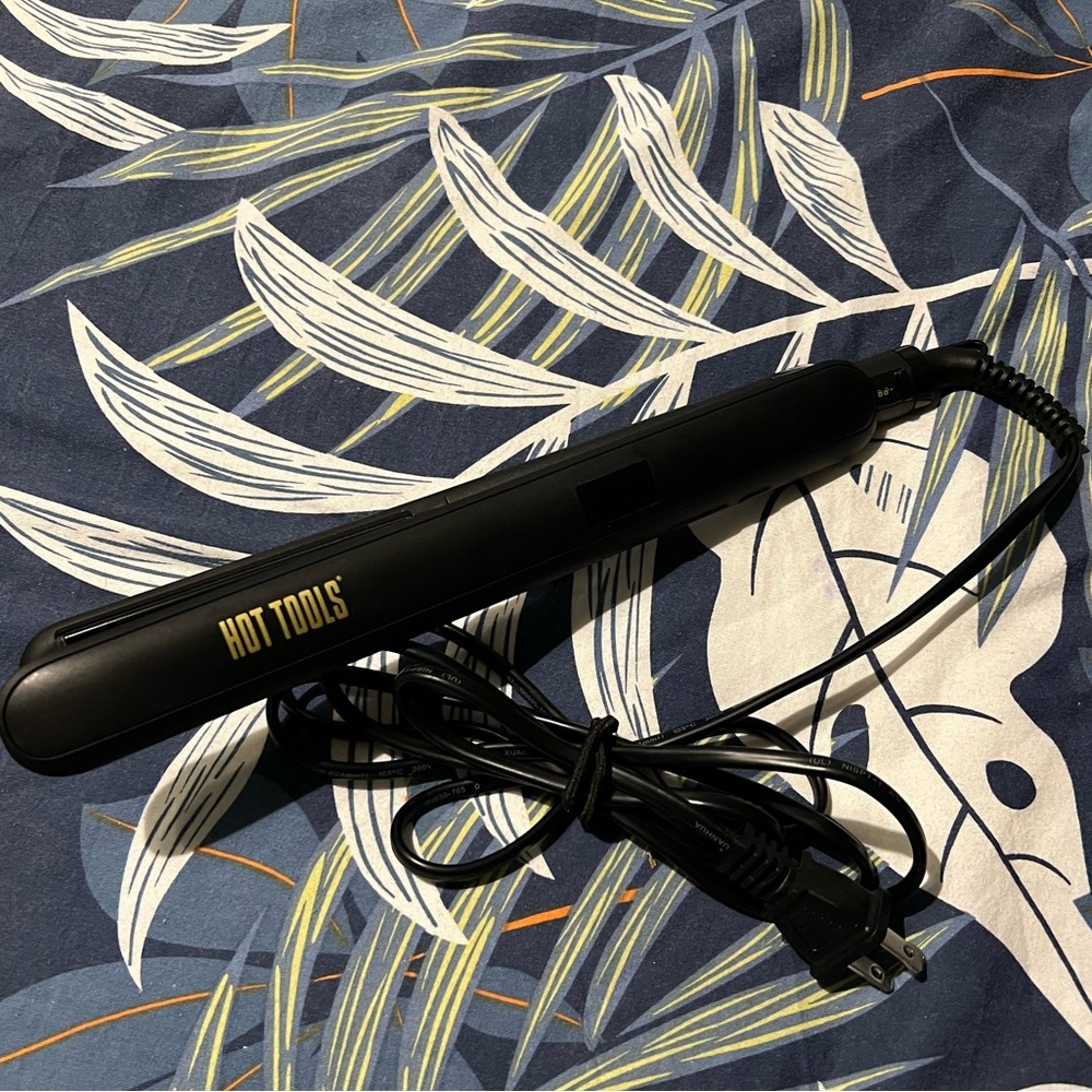 Hot Tools 1 inch Hair Straightener